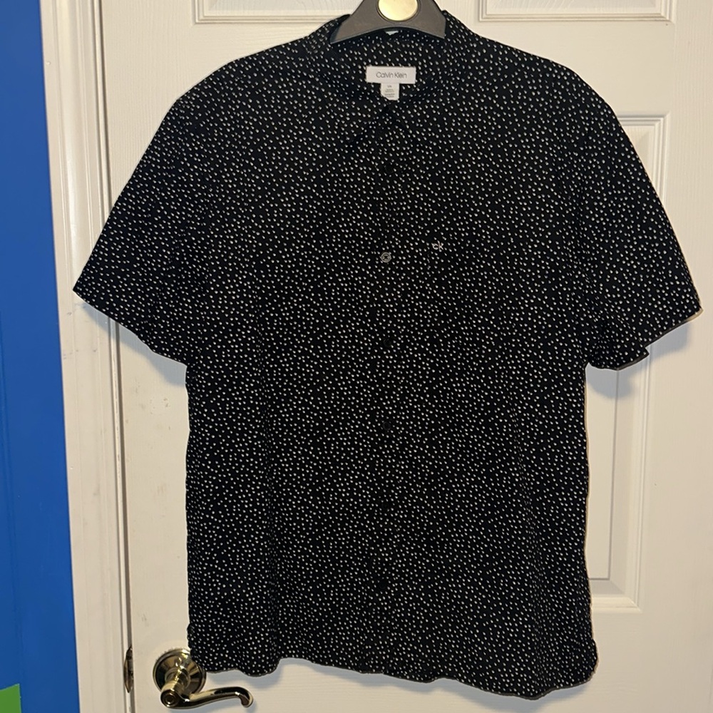 Calvin Klein Dotted Short Sleeve Collared Button Up Shirt